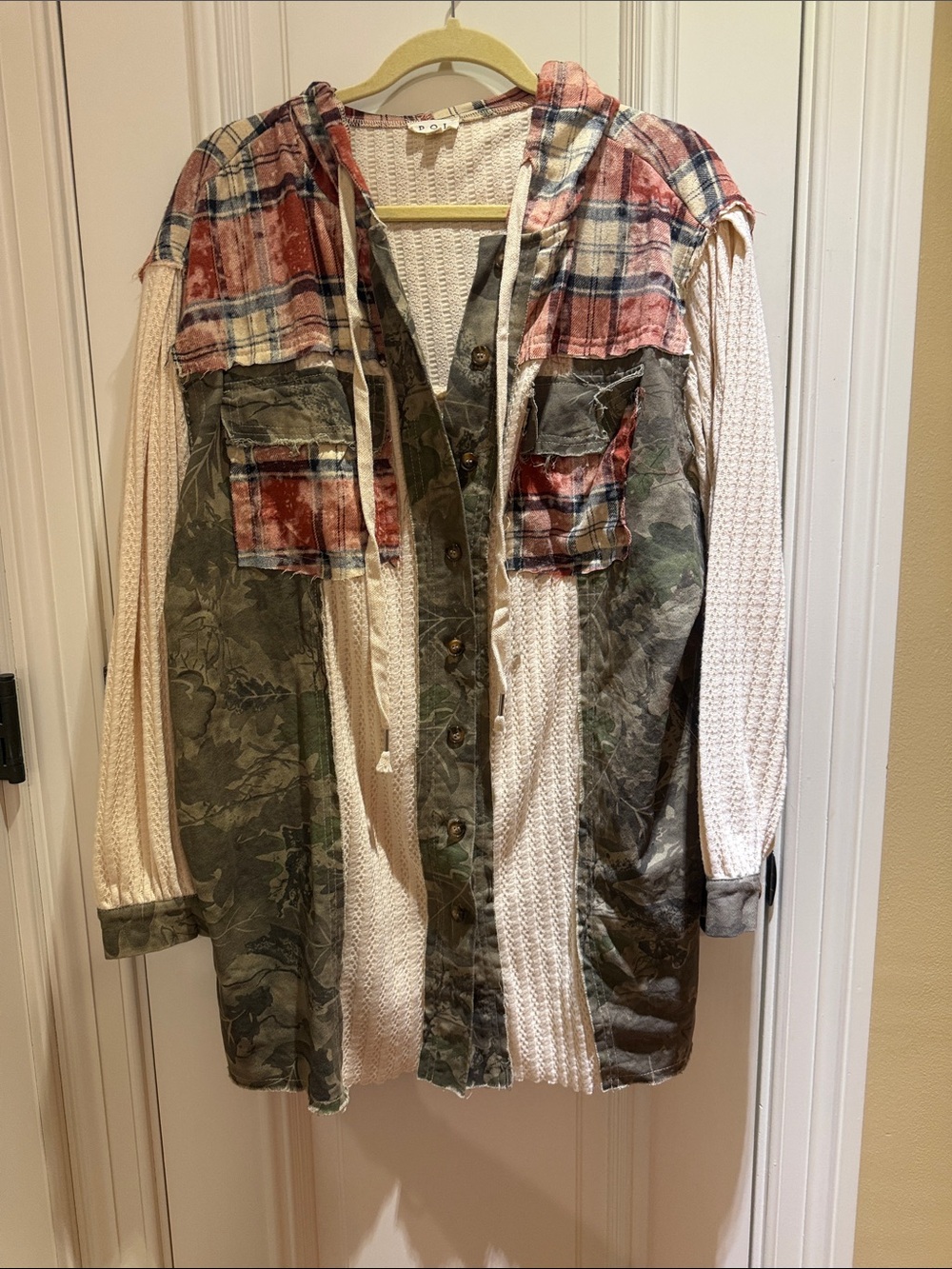 POL Patchwork Camo & Plaid Hooded Flannel Shacket - Cream, Rust, Olive-NWOT- L
